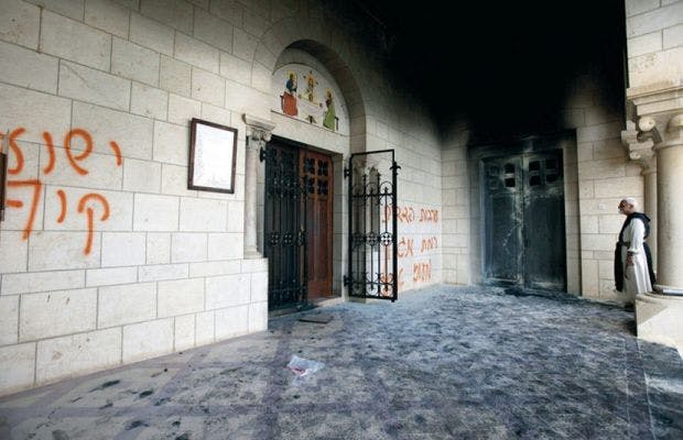 Cover Image for مستوطنون يهود يحرقون كنيسة في القدس