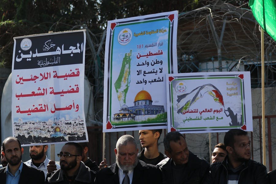 Cover Image for هيئات فلسطينية تؤكد تمسكها بأرضها كاملة وتطالب الأمم المتحدة بالتراجع عن قرار التقسيم